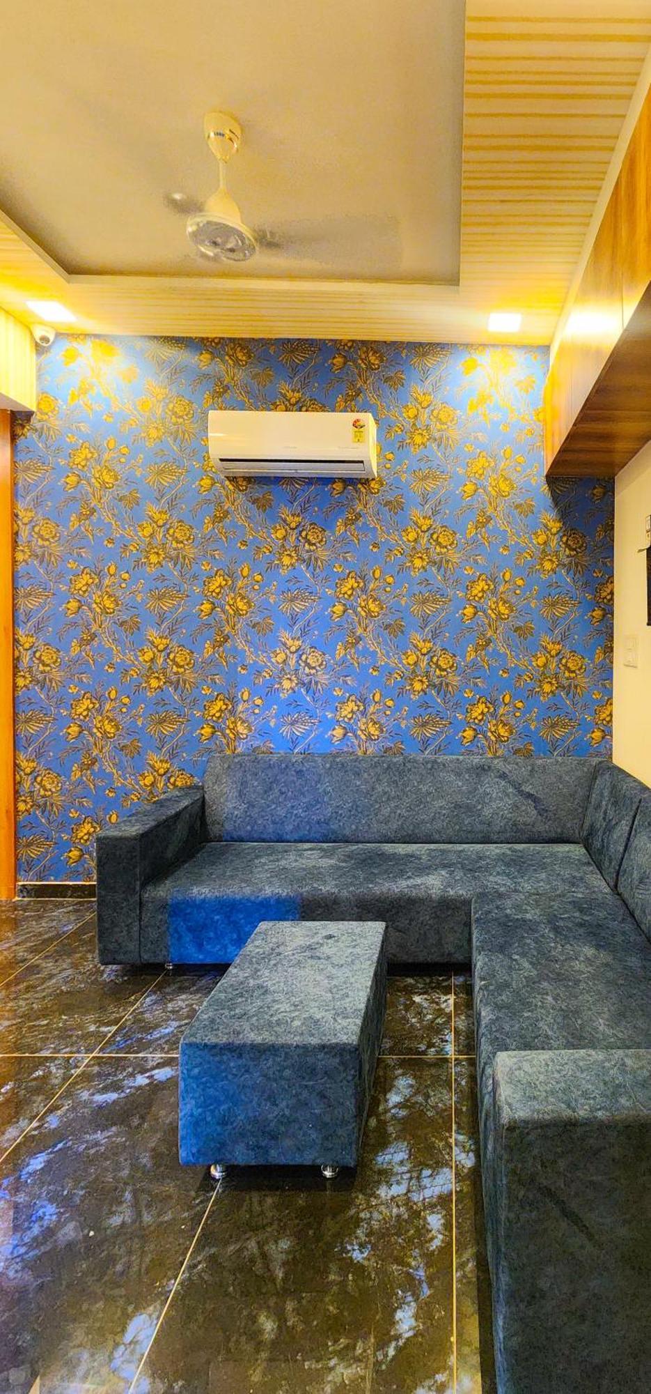 Hotel Nova Blue Ахмедабад Екстериор снимка