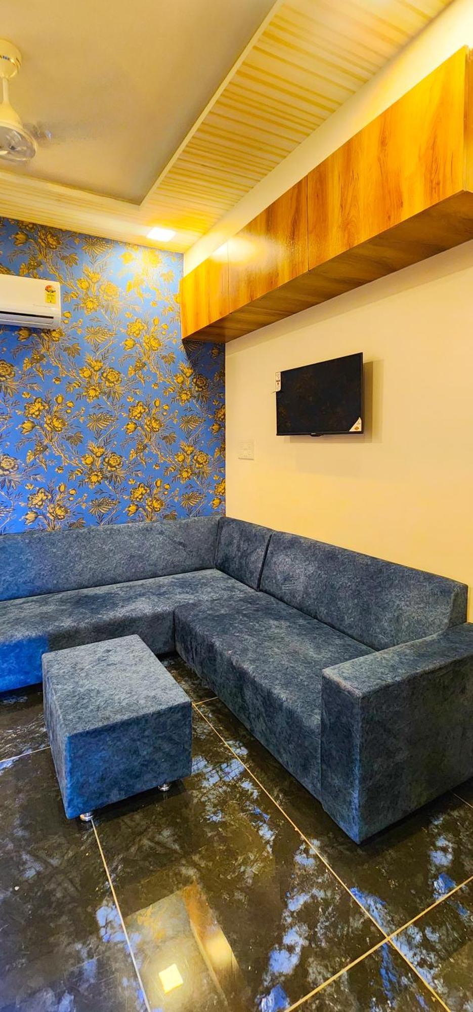 Hotel Nova Blue Ахмедабад Екстериор снимка